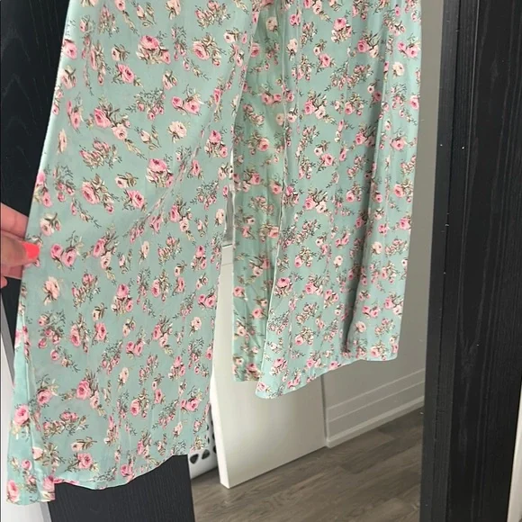 Floral Patterned Pants - Picture 2 of 4